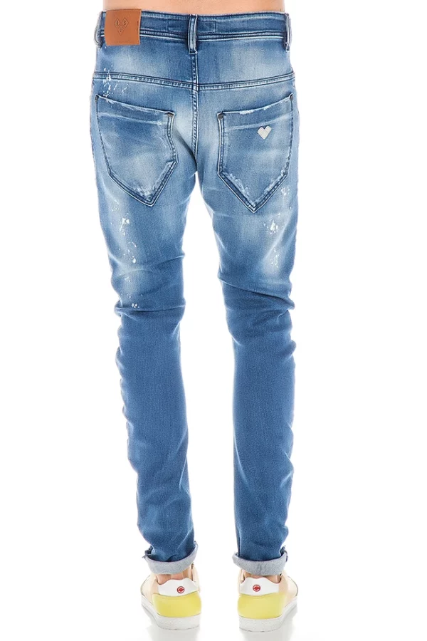 Calça Jeans Perna Curva e com fecho - Image 3